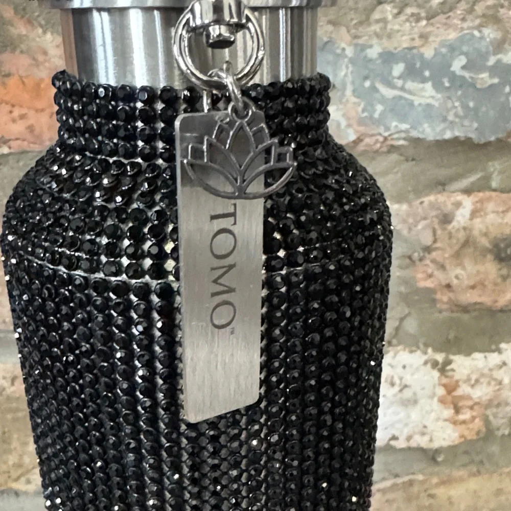 TOMO Elegant Black Rhinestone Water Bottle - Picture 5 of 6